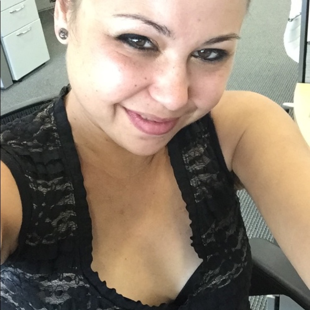 Meet your Posher, Sasha